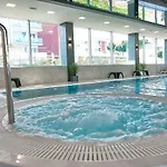 Szafirowe 3 Kryty Basen I Sauna Klifowa