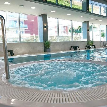 Szafirowe 3 Kryty Basen I Sauna Klifowa